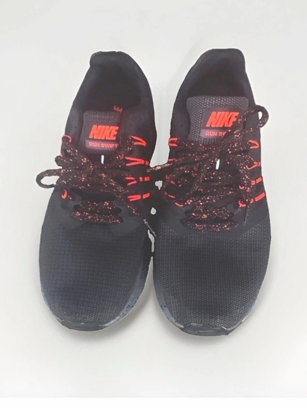 Nike Run Swift Athletic Shoes Black & Red US 8